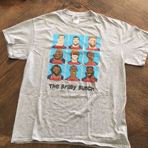 New England Patriots the Brady Bunch T Size L